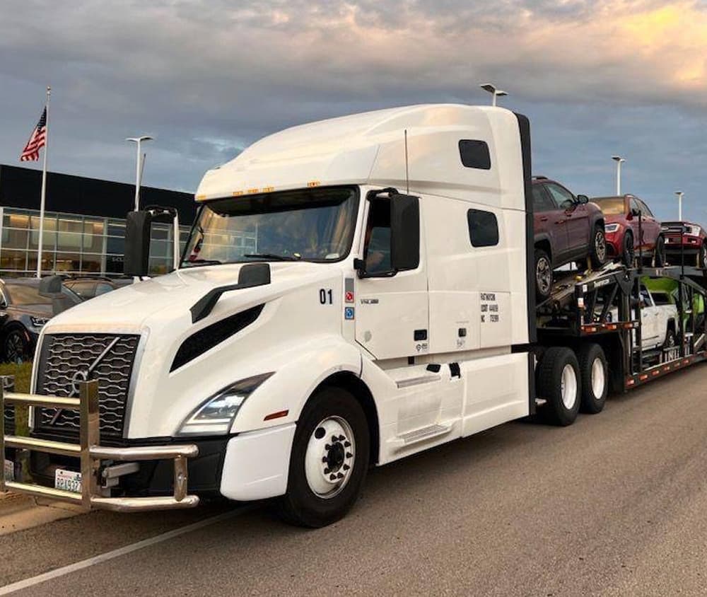 Car hauler truck